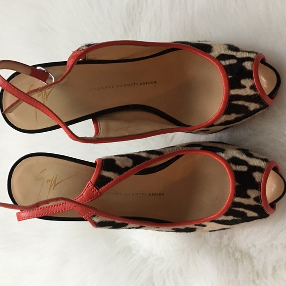 Authentic Giuseppe heels size 39 run small - Picture 3 of 3
